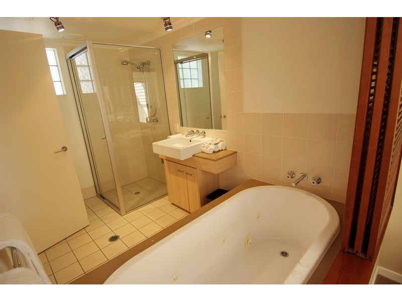 321 / 49 – 63 AMPHORA RESORT – WILLIAMS ESPLANADE, Palm Cove QLD 4879