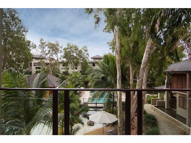 APT. 212/213  / 5 Triton Street, Palm Cove QLD 4879