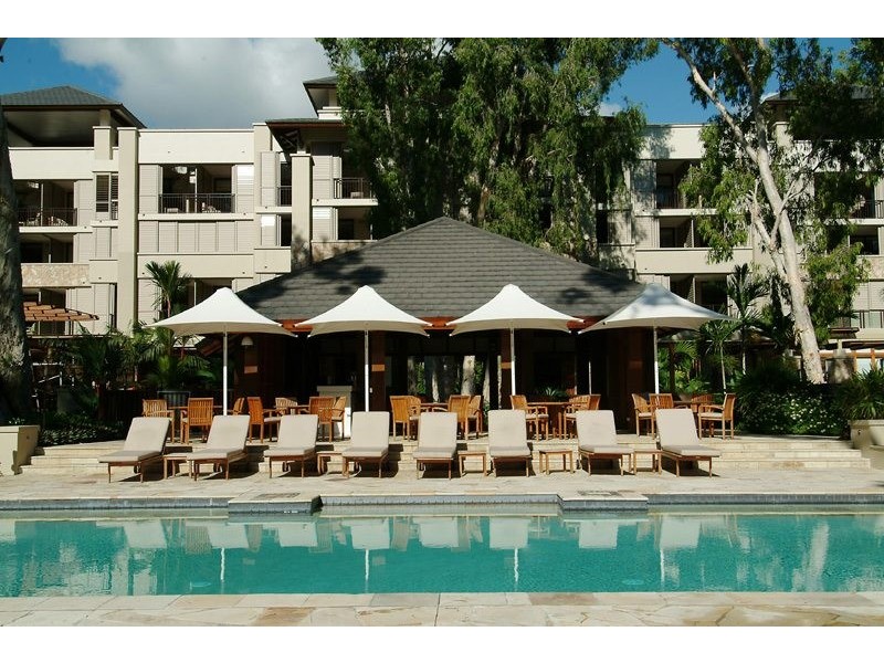 APT. 212/213  / 5 Triton Street, Palm Cove QLD 4879