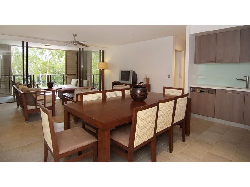 APT. 212/213  / 5 Triton Street, Palm Cove QLD 4879