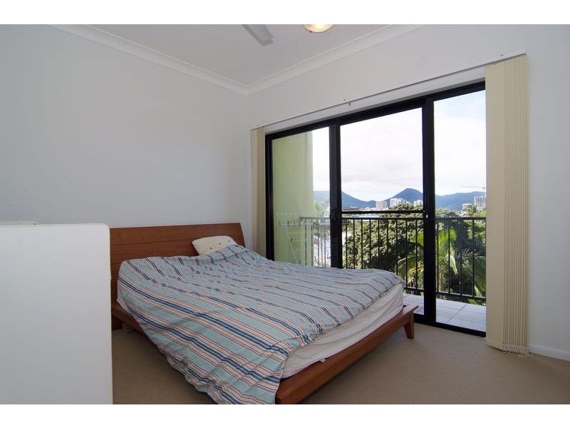 APT. 28 ACCENT ON MCLEOD, Cairns City QLD 4870