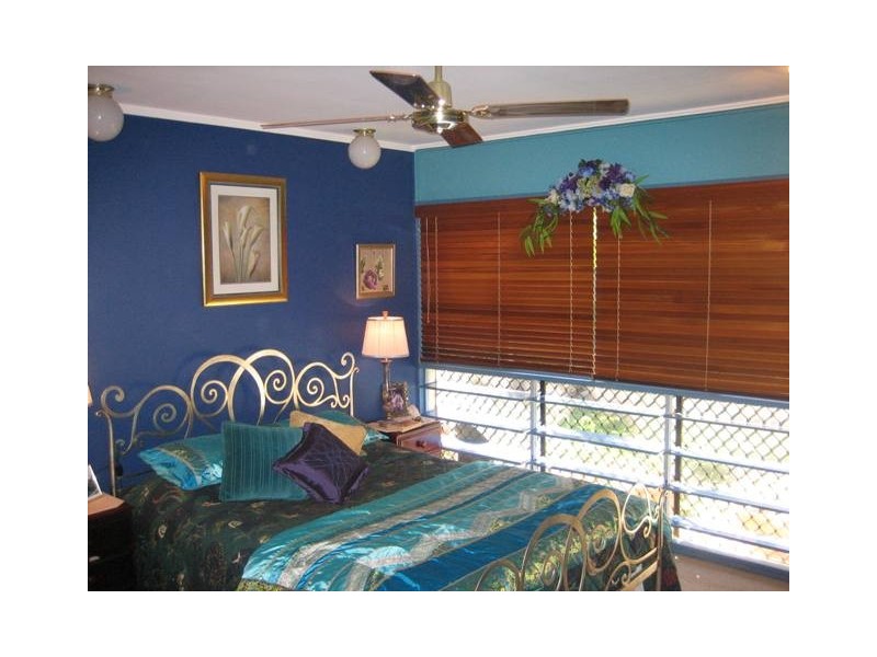 2/1   Compass Close, Edge Hill QLD 4870