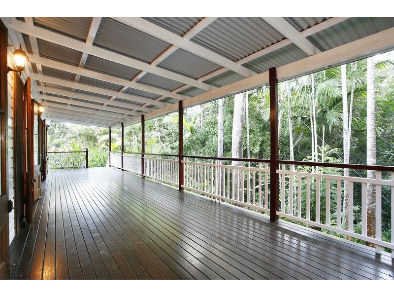 28 Collins Avenue, Edge Hill QLD 4870