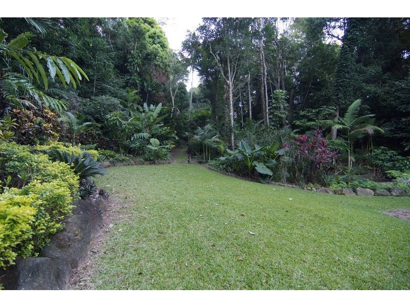 28 Collins Avenue, Edge Hill QLD 4870