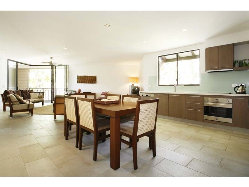 APT. 401/402 / SEA TEMPLE RESORT & SPA, 5 Triton Street, Palm Cove QLD 4879