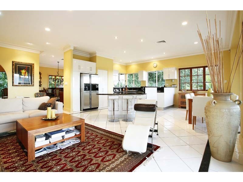 12 Julian Close, Mooroobool QLD 4870