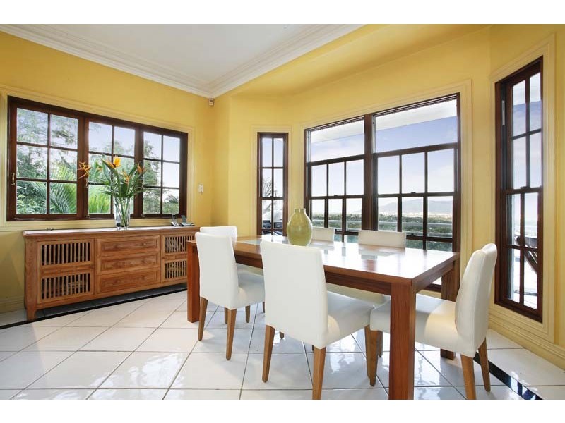 12 Julian Close, Mooroobool QLD 4870