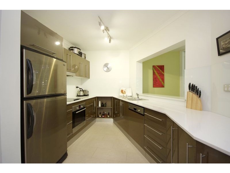 APT. 4 / 105 Collins Avenue, Edge Hill QLD 4870