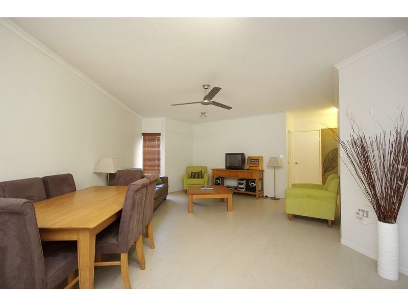 APT. 4 / 105 Collins Avenue, Edge Hill QLD 4870