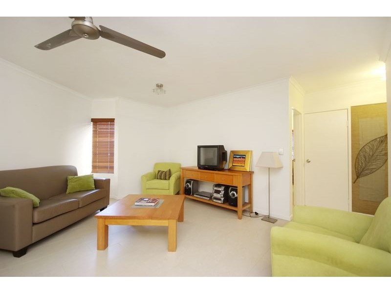 APT. 4 / 105 Collins Avenue, Edge Hill QLD 4870