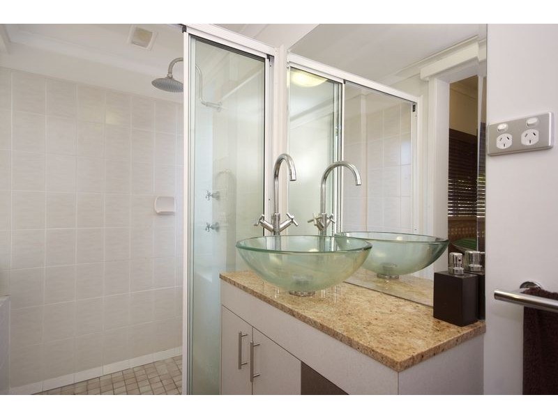 APT. 4 / 105 Collins Avenue, Edge Hill QLD 4870