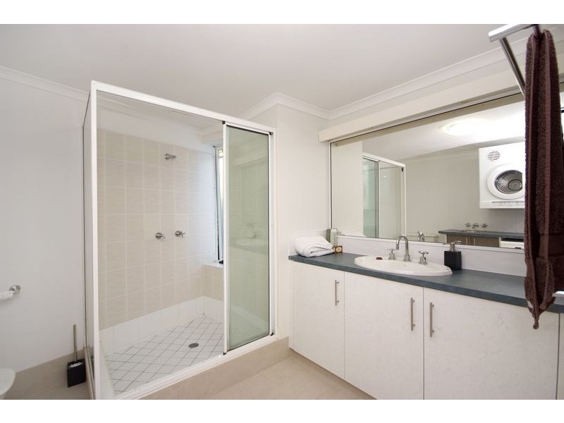 APT. 4 / 105 Collins Avenue, Edge Hill QLD 4870