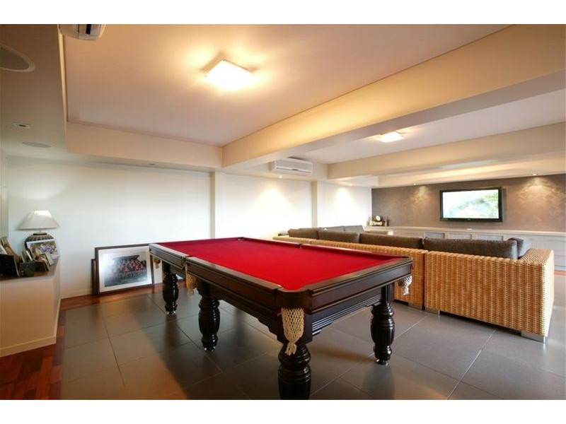 114  Hillview Cres, Whitfield QLD 4870