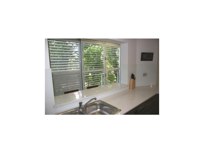 APT. 4 / 105 Collins Avenue, Cairns QLD 4870