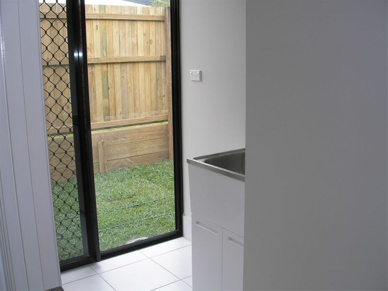 6  Fitzmaurice Drive, Silkwood Ridge, Bentley Park QLD 4869