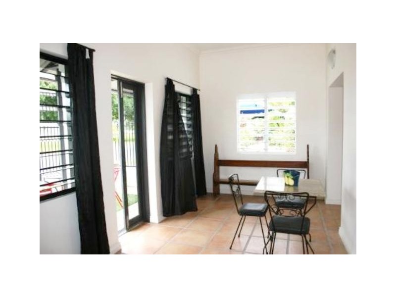 VILLA 1 / 187-189  Esplanade, Cairns QLD 4870