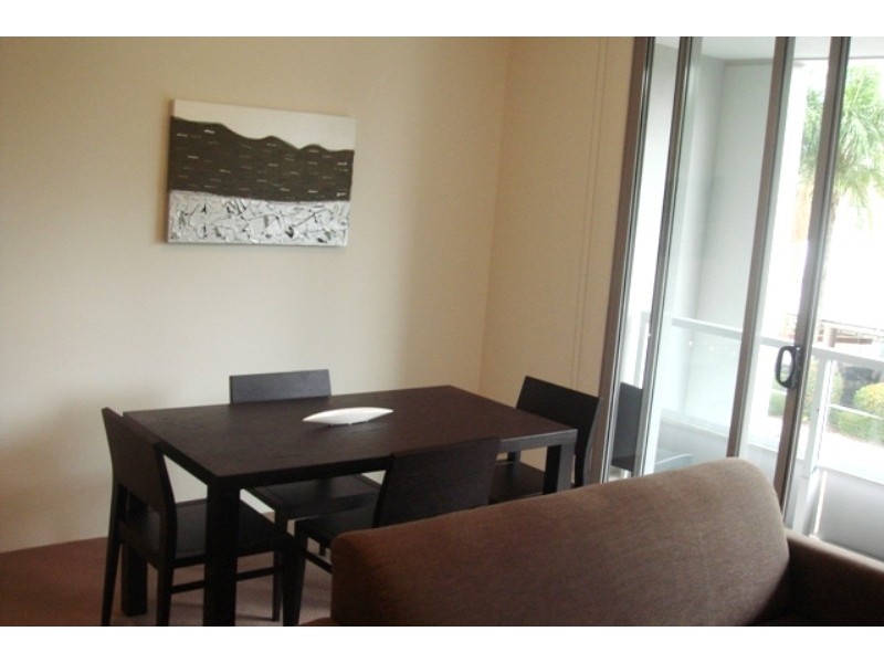 Level 2 APT 216 / Marlin Parade, Cairns QLD 4870