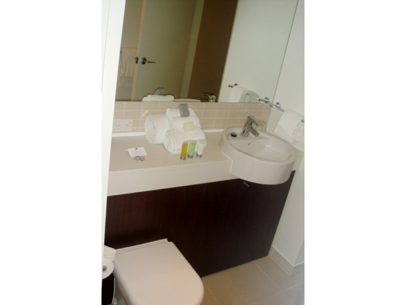 Level 2 APT 216 / Marlin Parade, Cairns QLD 4870