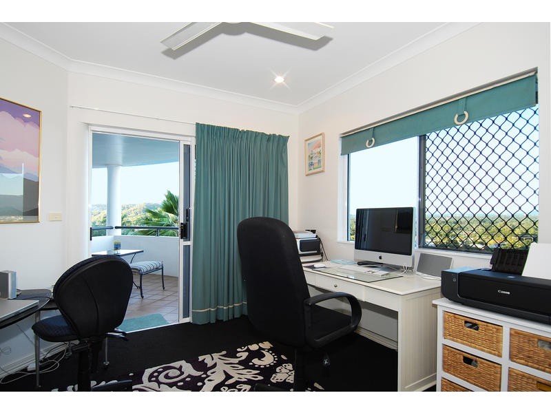 13 Rosemont Court, Mooroobool QLD 4870