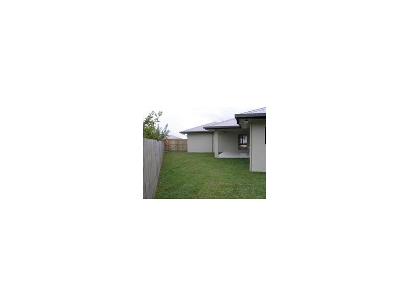 6  Fitzmaurice Drive, Silkwood Ridge, Bentley Park QLD 4869