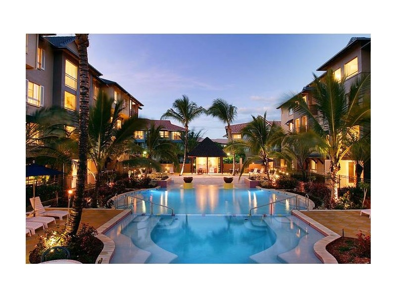 APT. 1747 / 2 Greenslopes Street, Cairns North QLD 4870