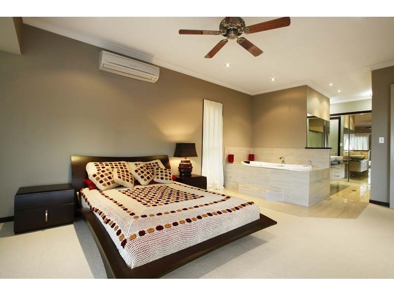 107  Summer Hill Drive, Mooroobool QLD 4870