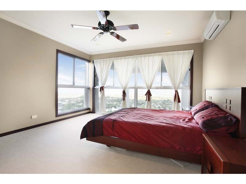 107  Summer Hill Drive, Mooroobool QLD 4870