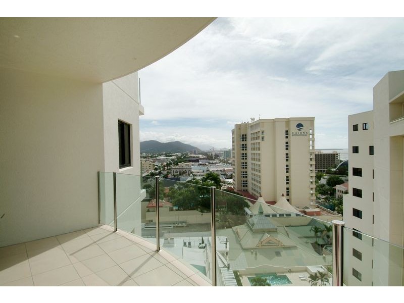 Level 11 APT. 1102 25 Wharf Street, Cairns QLD 4870