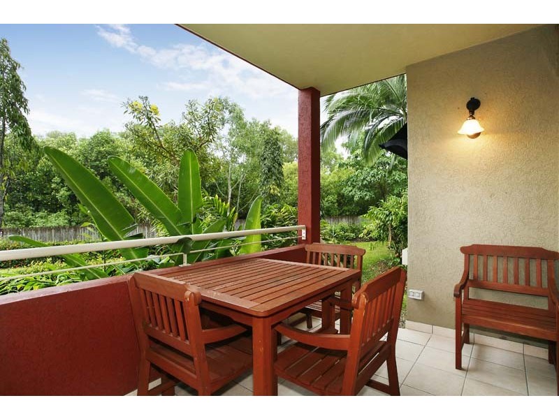 APT. 1107 / 2 Greenslopes Street, Cairns North QLD 4870