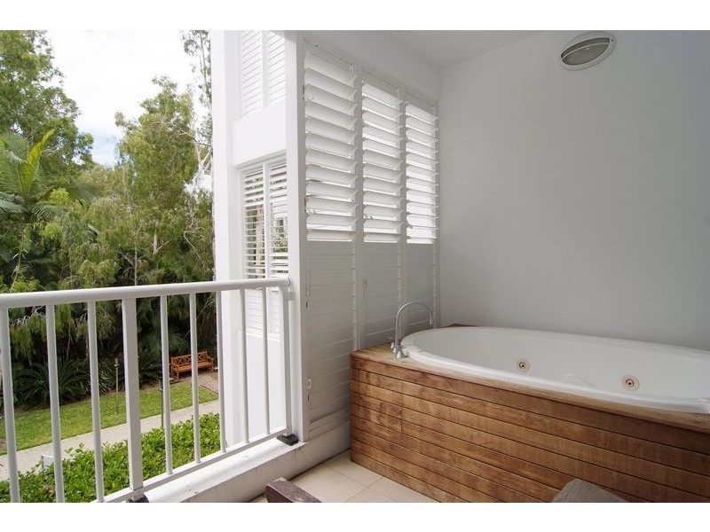 APT. 3421/3422 123 Williams Esplanade, Palm Cove QLD 4879