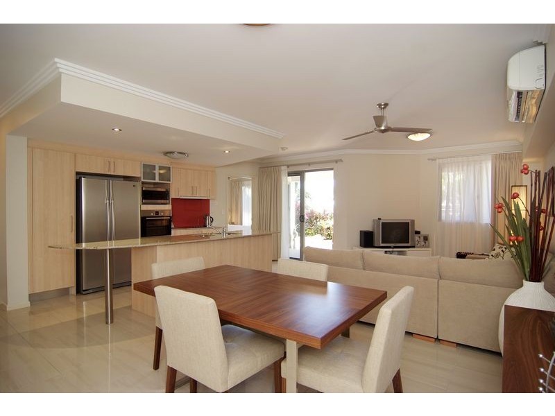 242 GRAFTON STREET, Cairns City QLD 4870