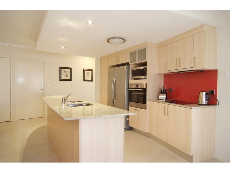 242 GRAFTON STREET, Cairns City QLD 4870