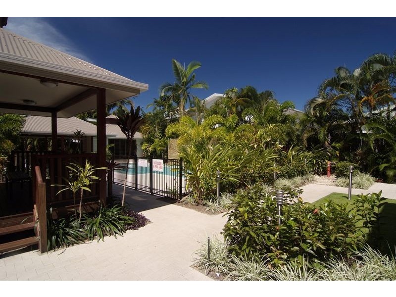 242 GRAFTON STREET, Cairns City QLD 4870