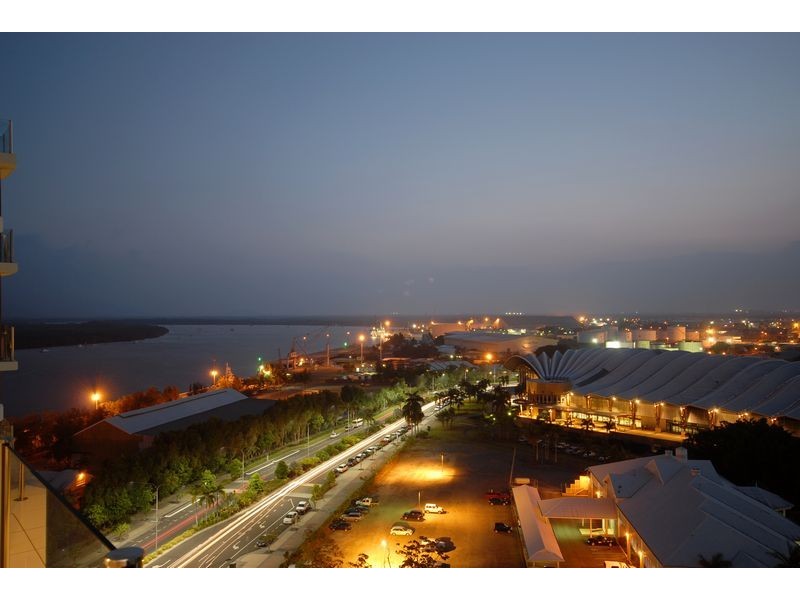 Level 14 APT. 1401 / 25 Wharf Street, Cairns QLD 4870
