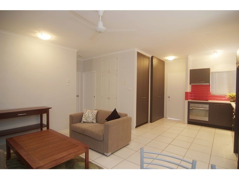 APT. 3 / 21 Balaclava Road, Earlville QLD 4870