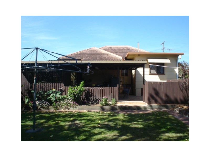 9  Babbidge Street, Coopers Plains QLD 4108