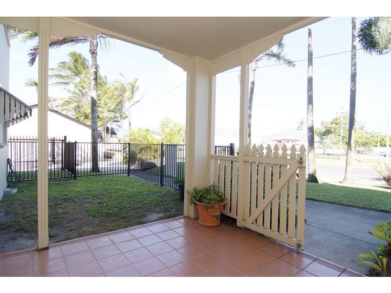 Level 1 1/176  SPENCE STREET –  CAIRNS CITY APARTMENTS, Bungalow QLD 4870