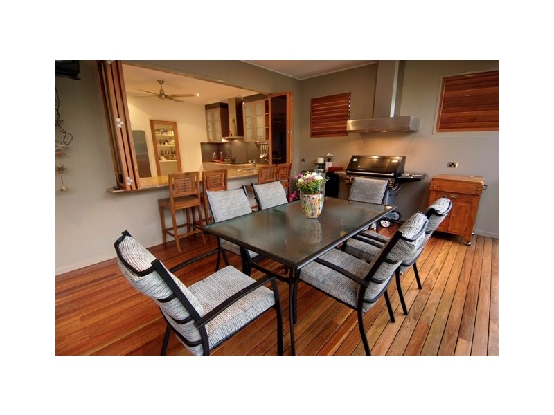 7 Brady Close, Brinsmead QLD 4870