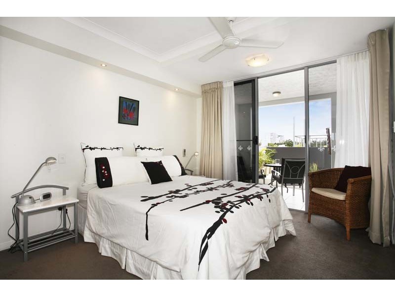 APT. 303 / 123  MARQUIS ON GRAFTON, Cairns QLD 4870