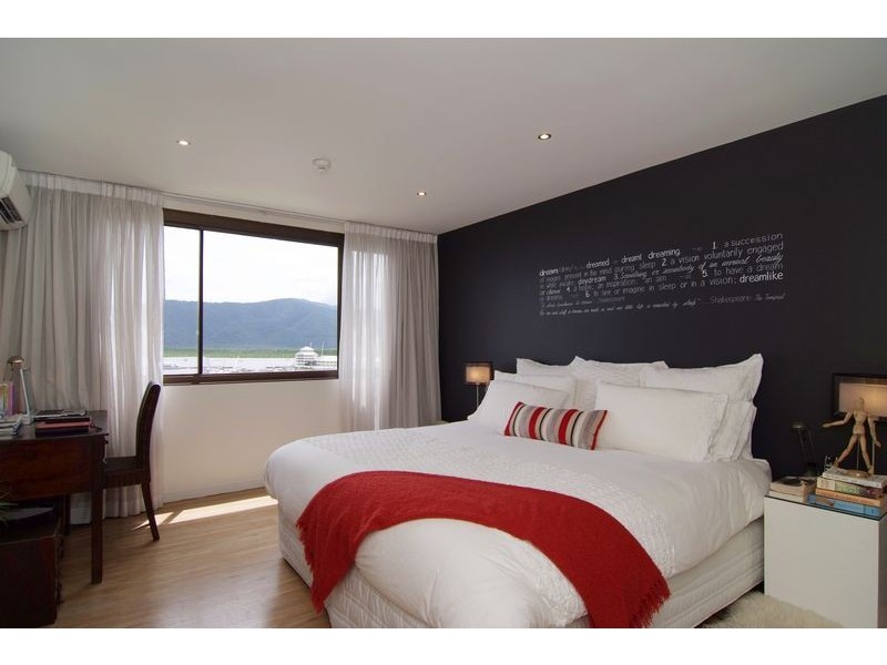 Level 11 Apt.67 / 107 Esplanade, Cairns QLD 4870