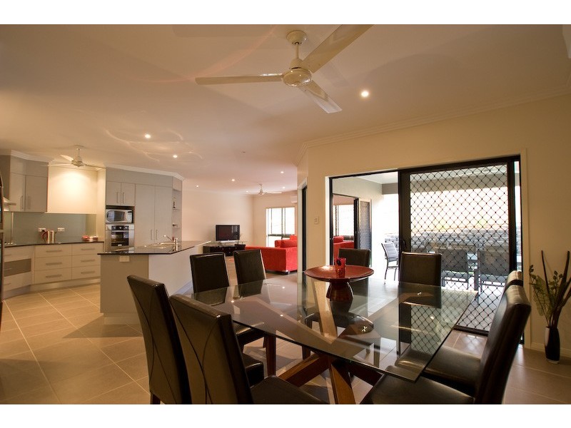 1 CHEYNE CLOSE, Bentley Park QLD 4869