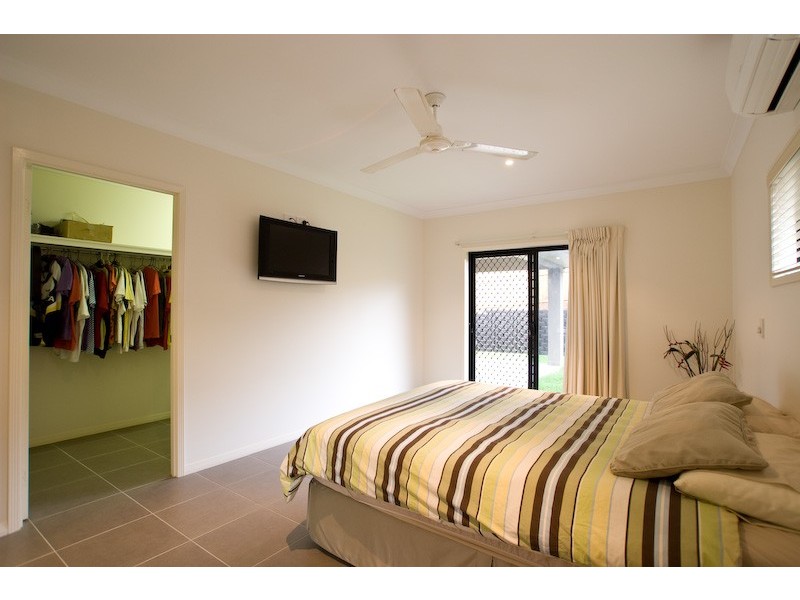 1 CHEYNE CLOSE, Bentley Park QLD 4869