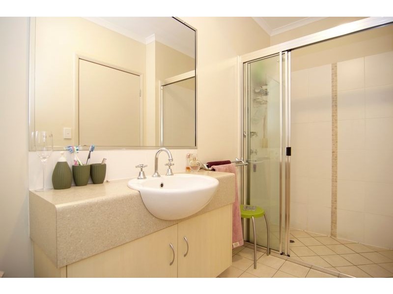 REDLYNCH GROVE APARTMENTS, Redlynch QLD 4870 the real estate agency