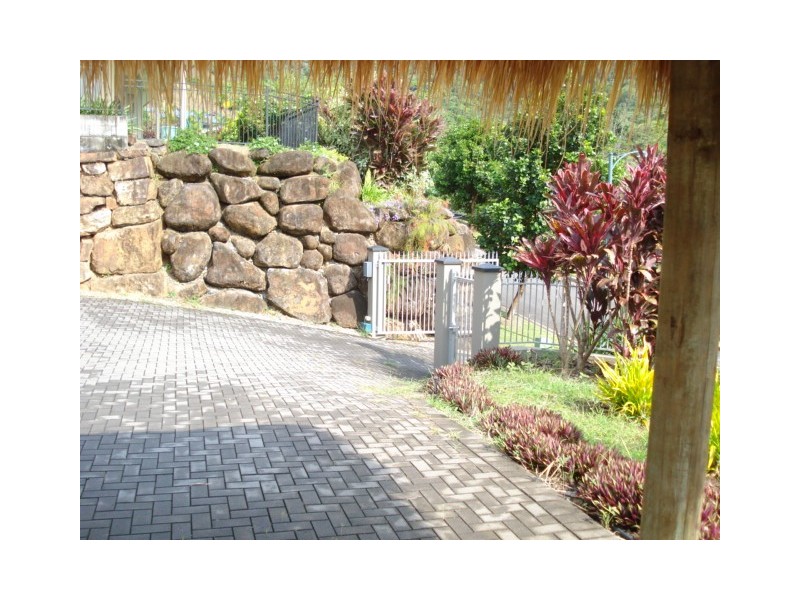 17  Kawana Street, Caravonica QLD 4878