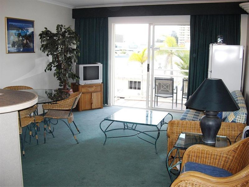 IL CENTRO  SHERIDAN STREET, Cairns City QLD 4870