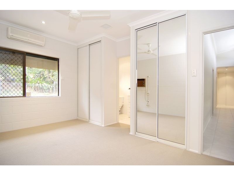 2 Brett Street, Mooroobool QLD 4870