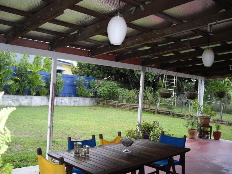 169  MCMANUS STREET, Whitfield QLD 4870