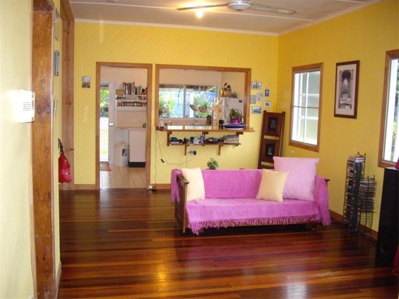 169  MCMANUS STREET, Whitfield QLD 4870