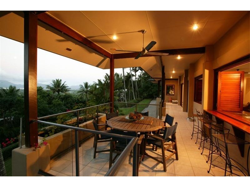 114 Hillview Cr, Whitfield QLD 4870