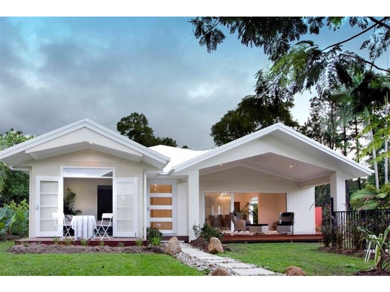 17 SATELLITE STREET, Clifton Beach QLD 4879